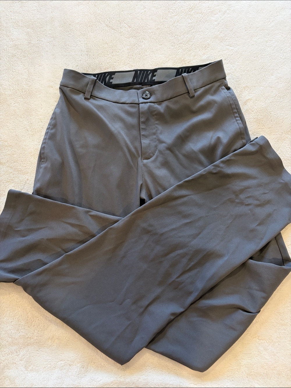 Nike Men’s Dark Gray Golf Chinos 30x32